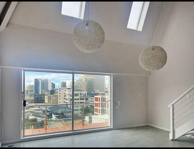 1 BEDROOM APARTMENT FOR SALE IN CAPE TOWN